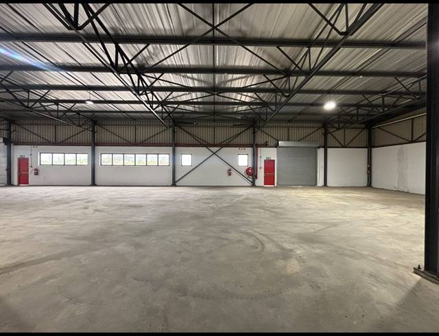 5,000M² WAREHOUSE FOR SALE IN STANGER CENTRAL